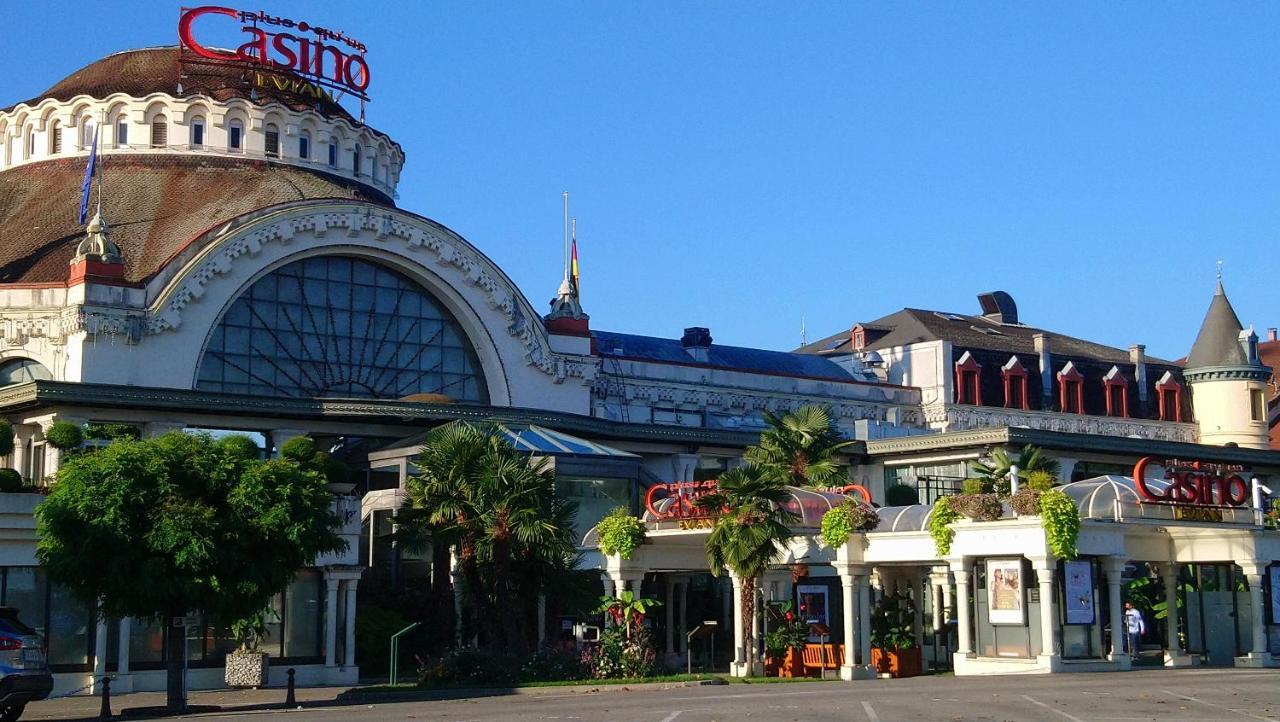 Hotel Du Palais Évian-les-Bains Zewnętrze zdjęcie